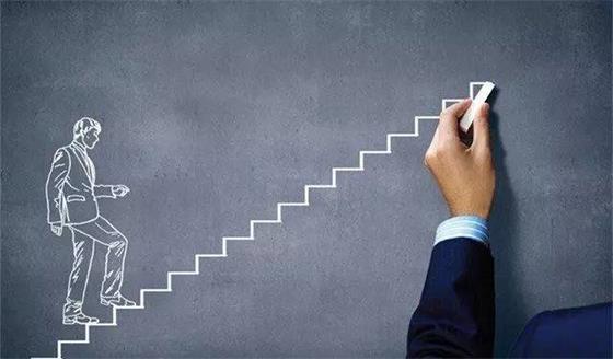 郭根群：新時代重用老實人意義重大